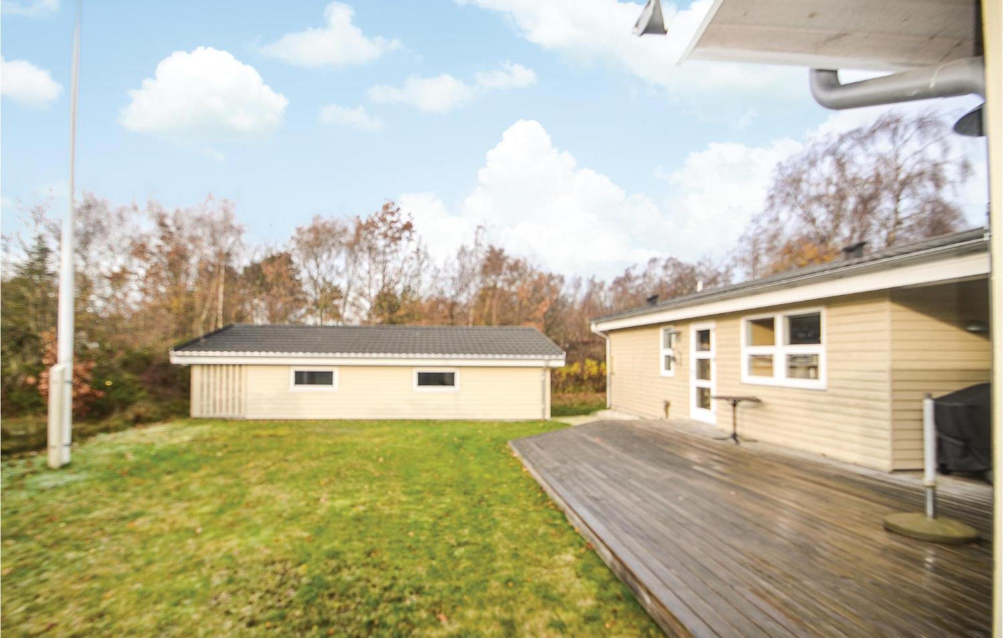 Amazing Home In Orsted With Kitchen Esterno foto